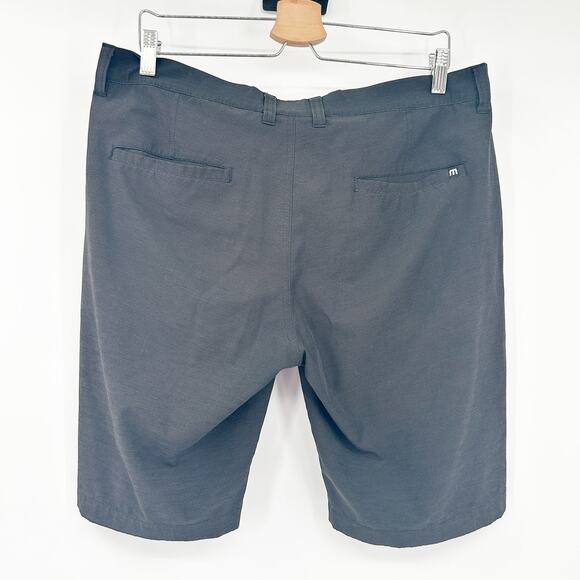 Travis Mathew Men Striped Stretch Performance Chino Bermuda Golf Shorts Size 34 - Picture 7 of 7